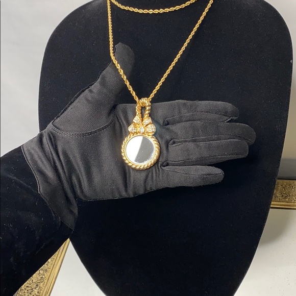 Vintage-Swarovski Hand Mirror Pendant - Picture 5 of 8